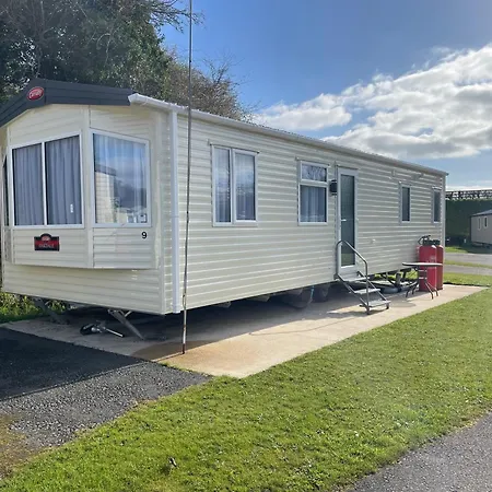 Robin Hood Campsite *